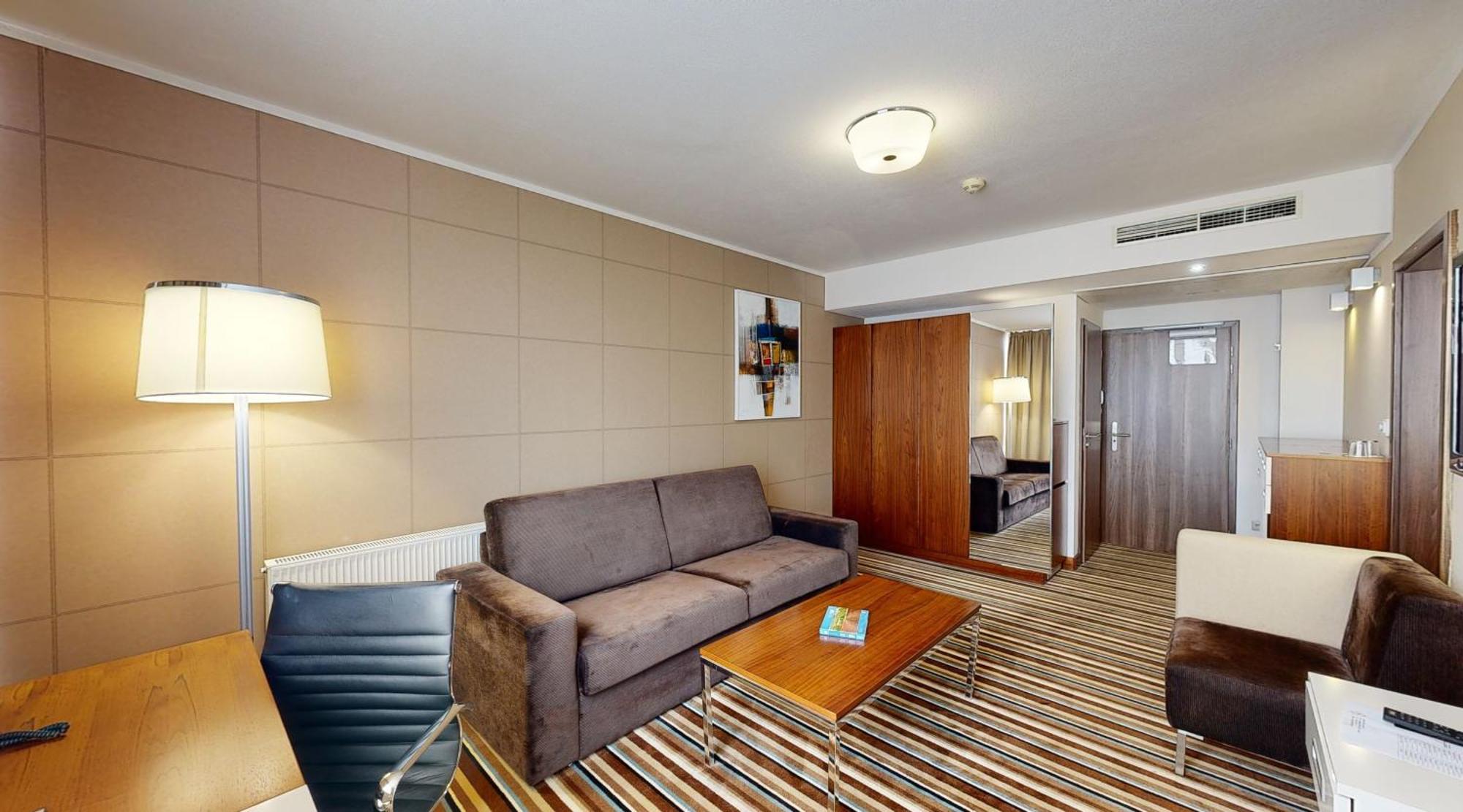 Business Hotel Astrum Laus Левице Экстерьер фото