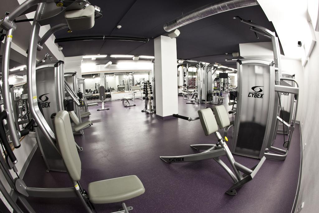 Business Hotel Astrum Laus Левице Экстерьер фото